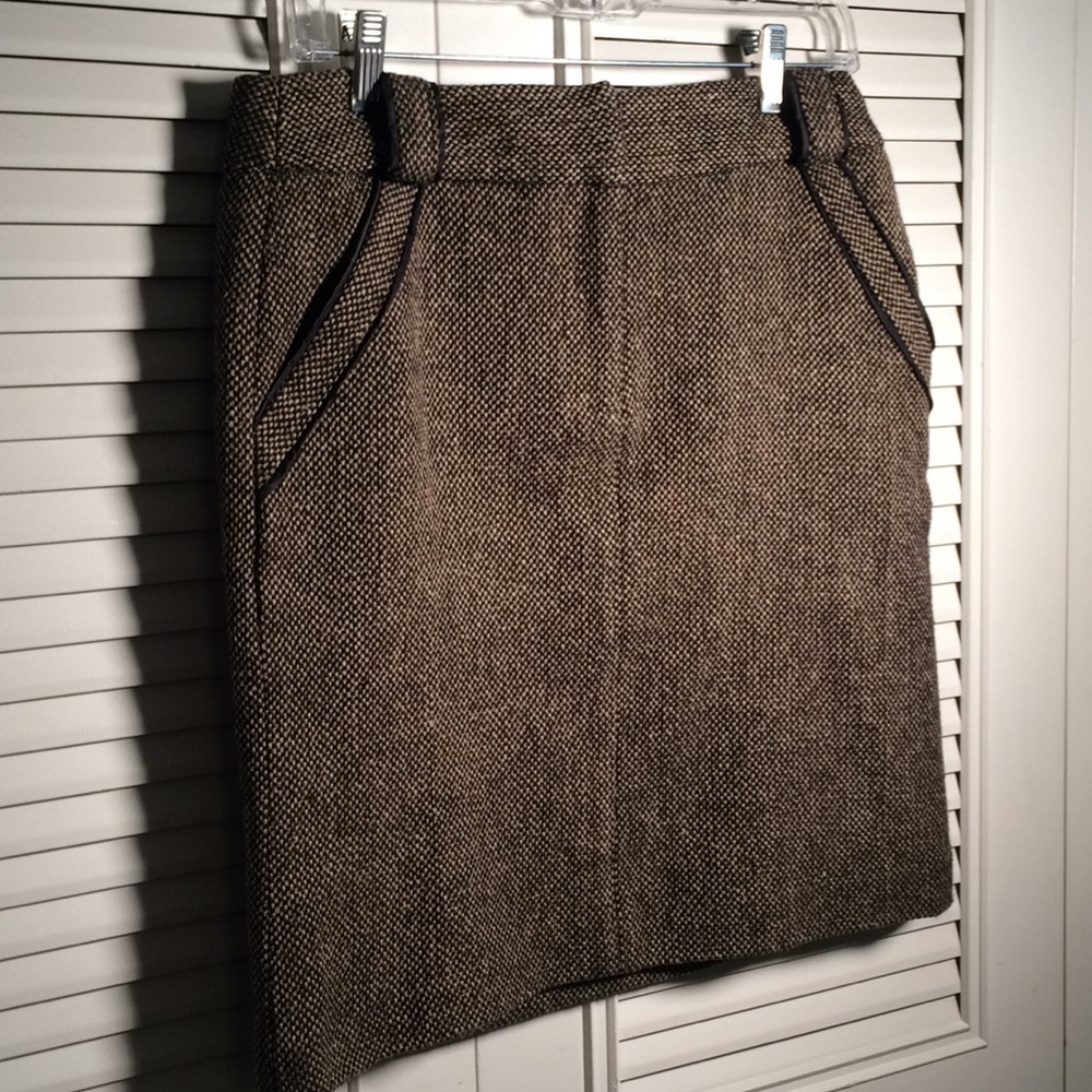 Skirt 8-10, Short British Khaki Herringbone Tweed